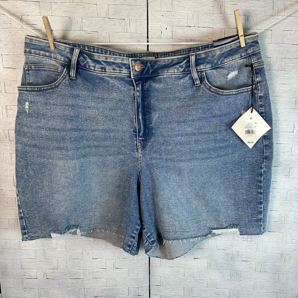 Ava&Viv light wash shorts cutoff denim midi highrise slim fit straight plus size